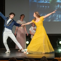 Gleis-eins-2025-0643-Ballett-Freitagabend