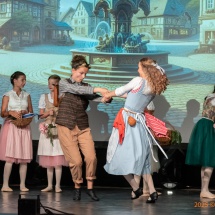 Gleis-eins-2025-5031-Ballett-Samstagabend